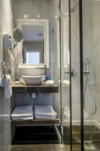 Presidential Suite — 4