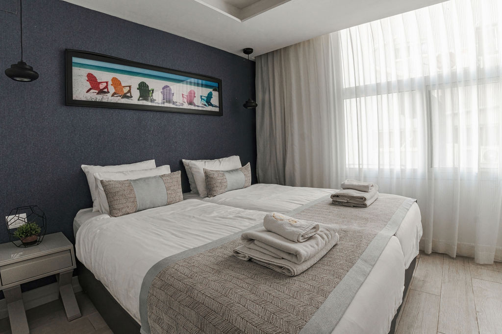 Chambre Deluxe avec lits jumeaux à l'Hotel Kikar Netanya